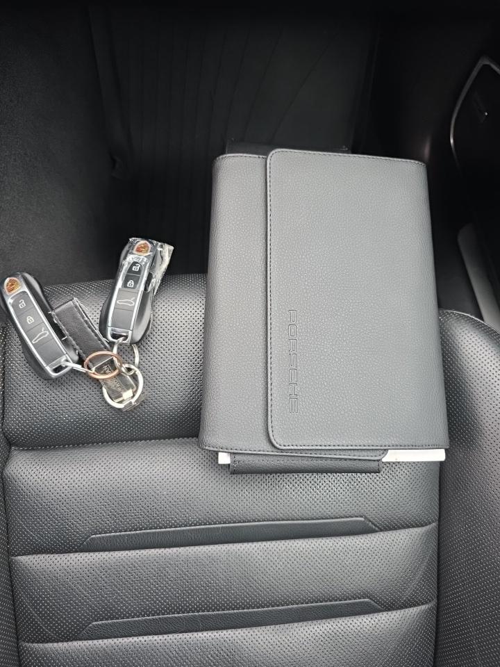 2017 Porsche Panamera 4 AWD