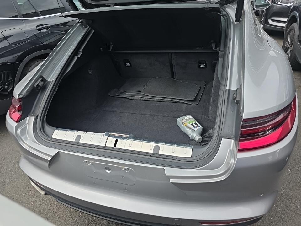 2017 Porsche Panamera 4 AWD