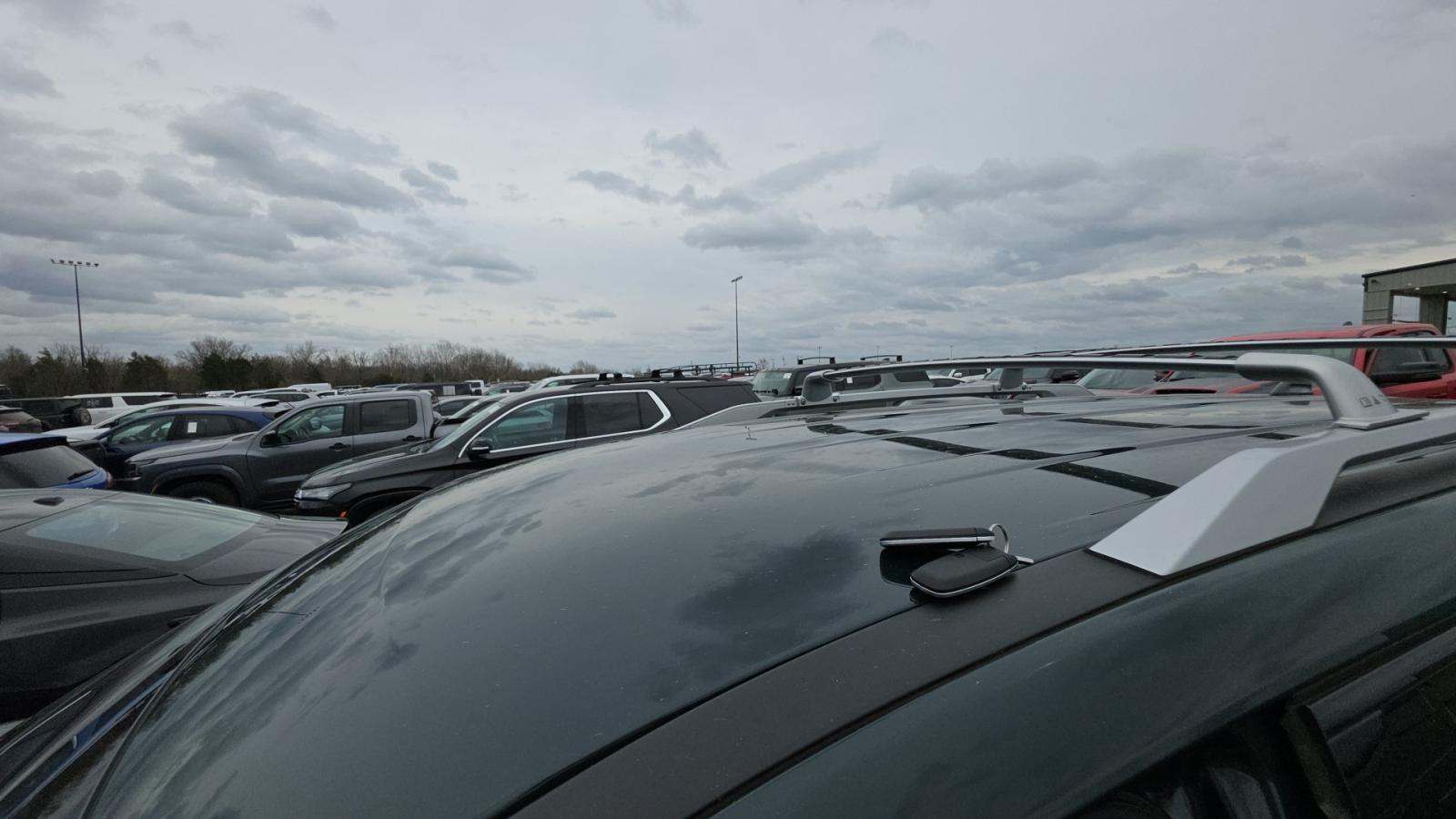 2025 Nissan Pathfinder SL AWD