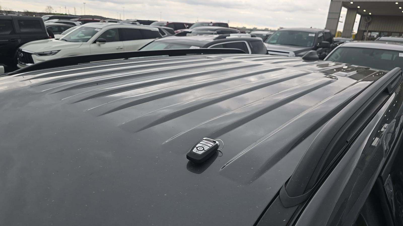 2025 Ford Explorer Active AWD