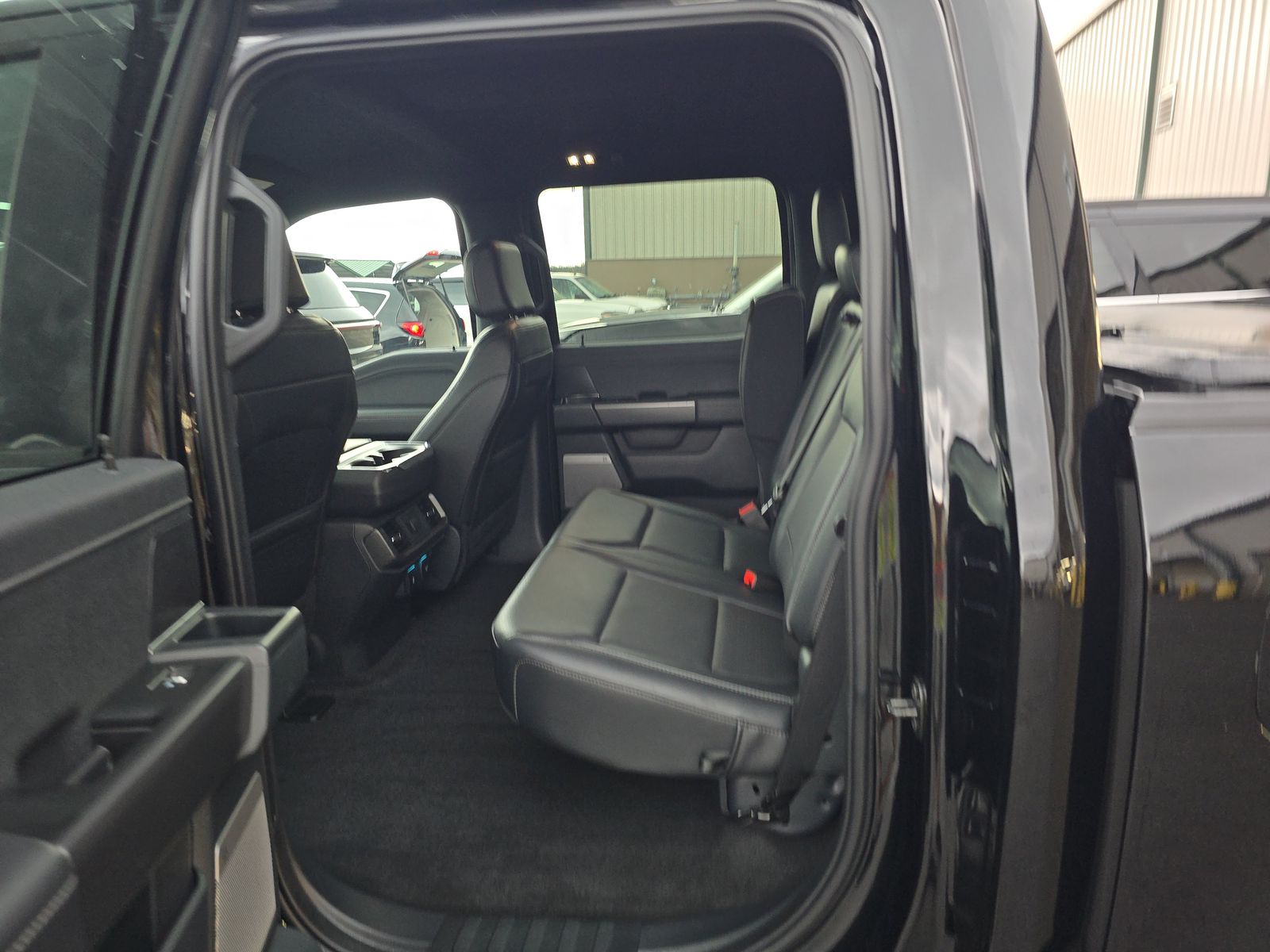 2025 Ford F-150 Hybrid Lariat AWD