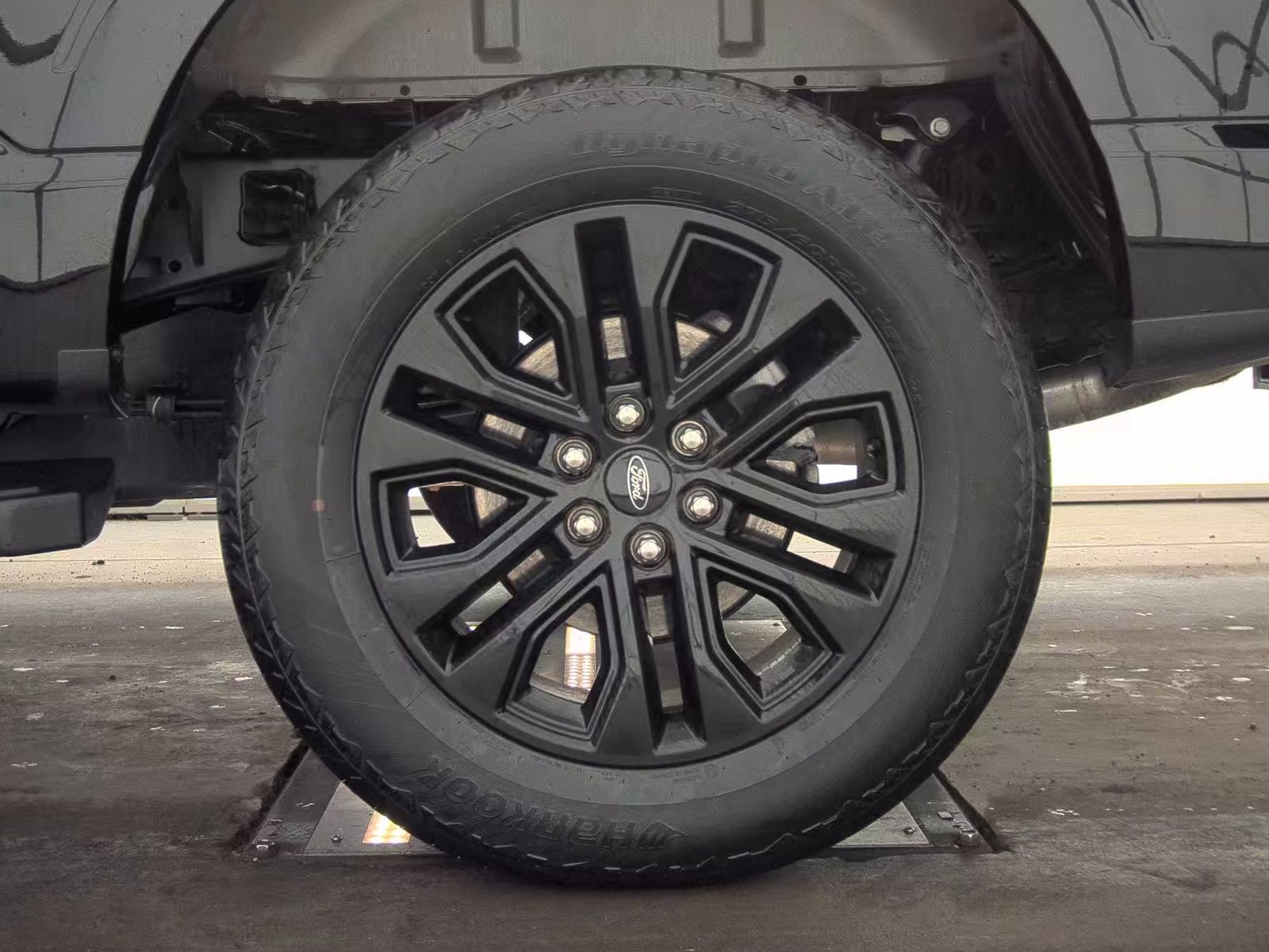 2025 Ford F-150 Hybrid Lariat AWD