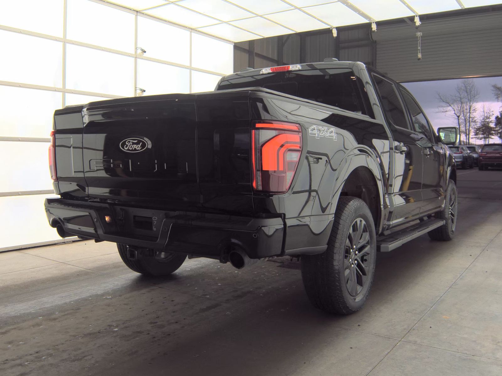 2025 Ford F-150 Hybrid Lariat AWD