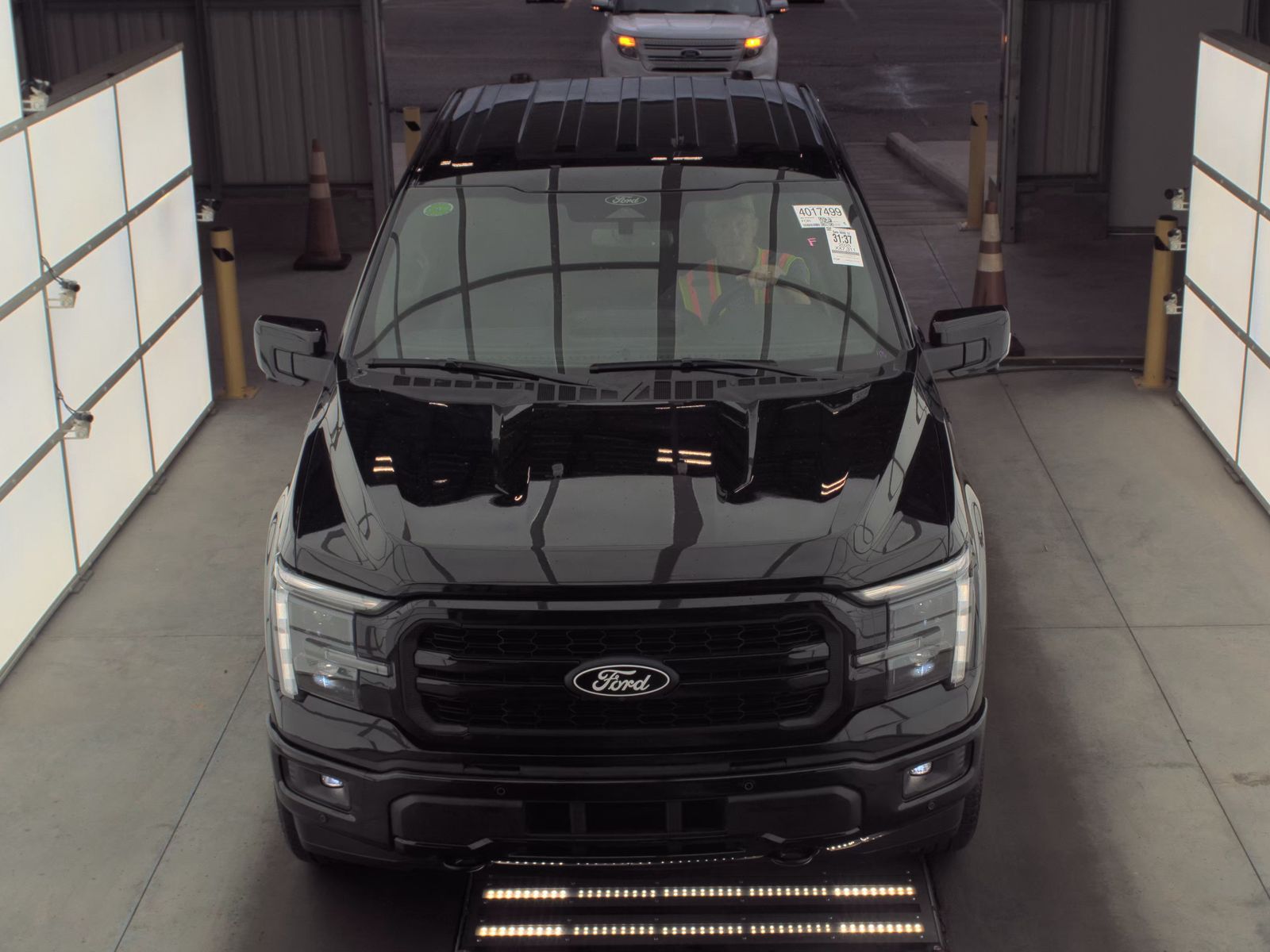 2025 Ford F-150 Hybrid Lariat AWD