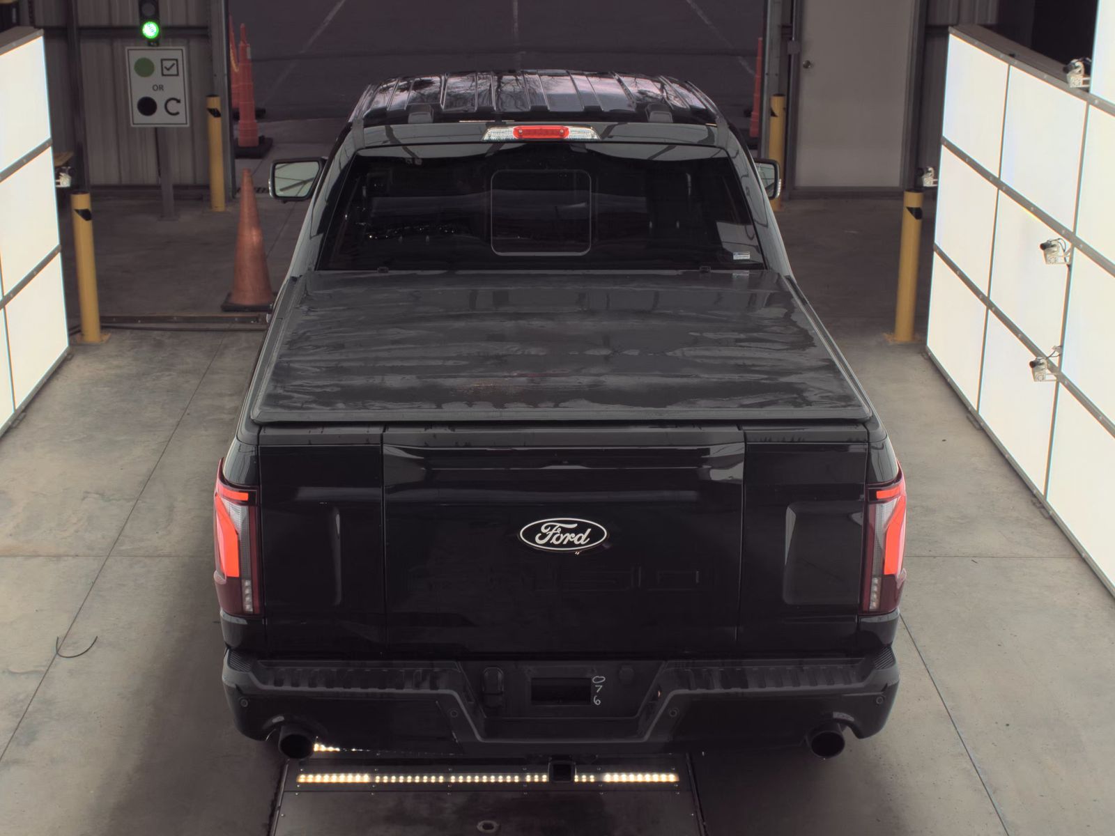2025 Ford F-150 Hybrid Lariat AWD
