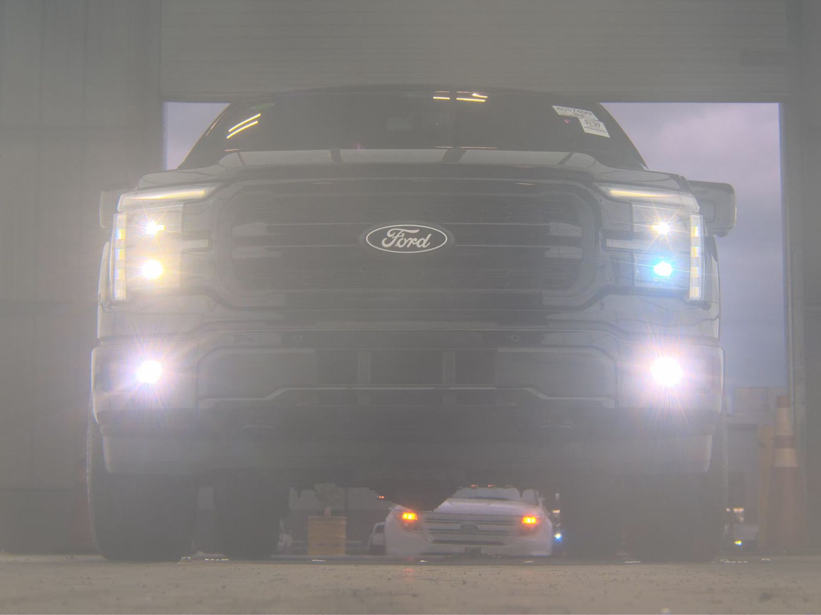 2025 Ford F-150 Hybrid Lariat AWD