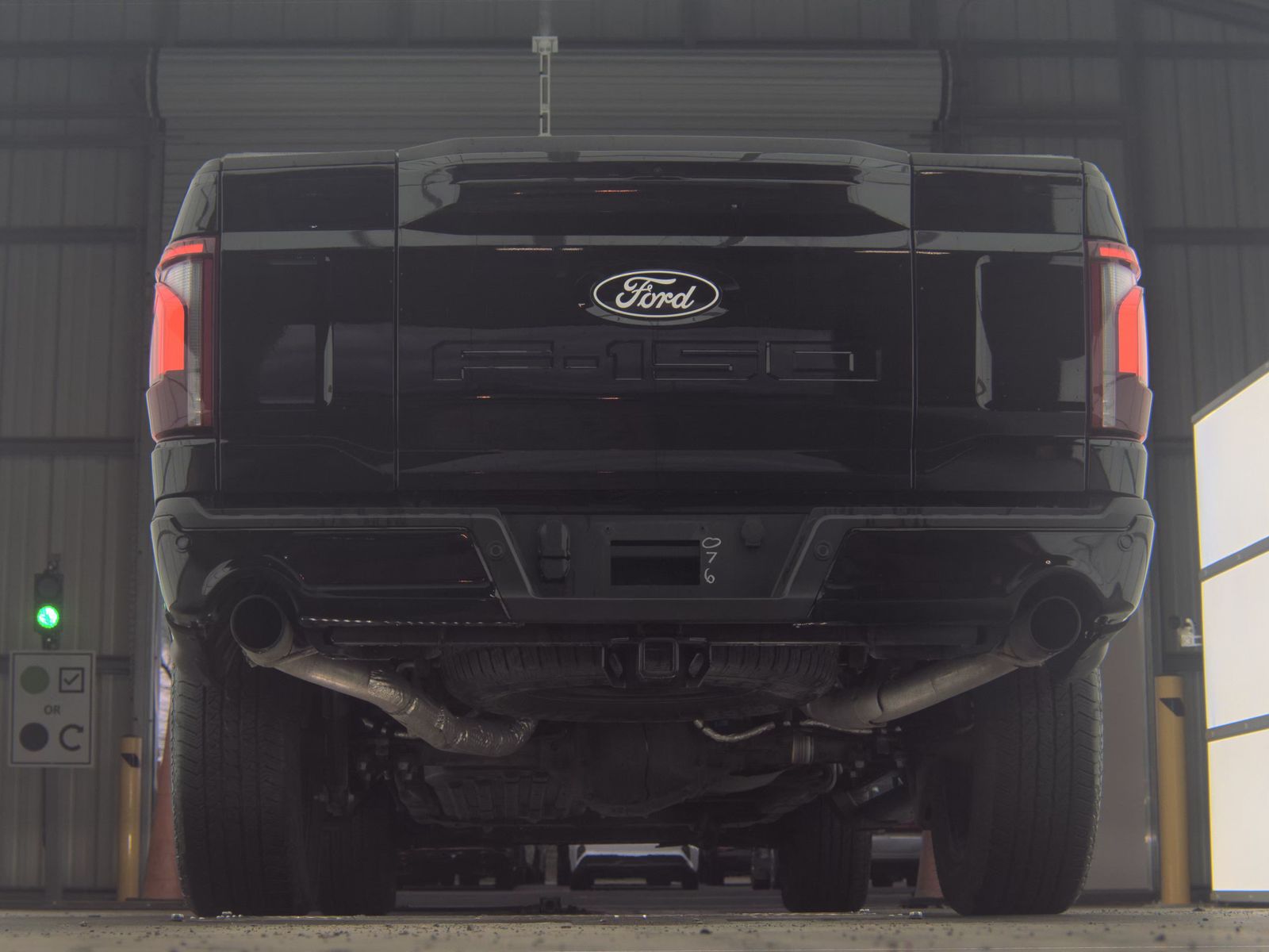 2025 Ford F-150 Hybrid Lariat AWD