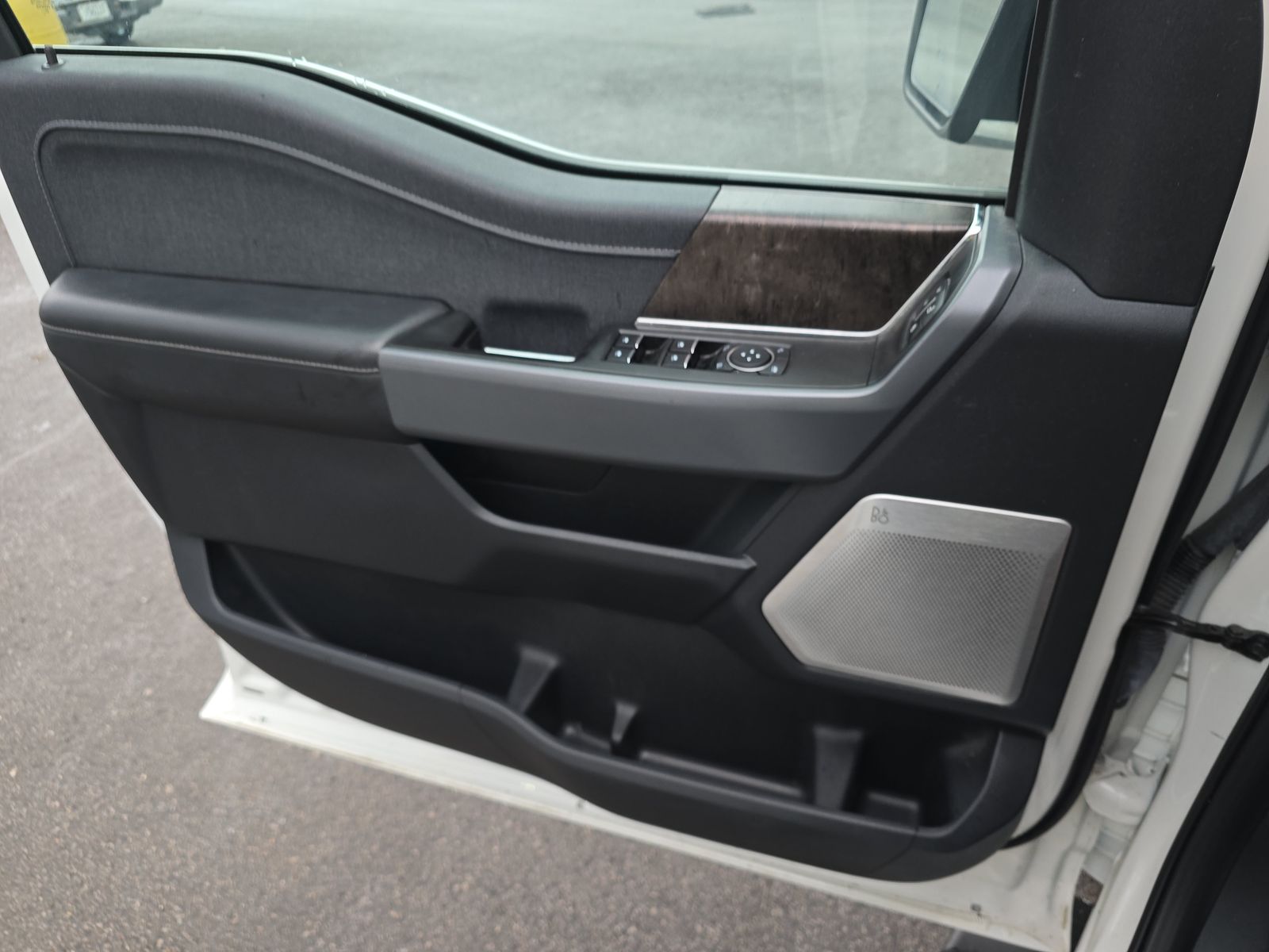 2023 Ford F-150 Hybrid Lariat AWD