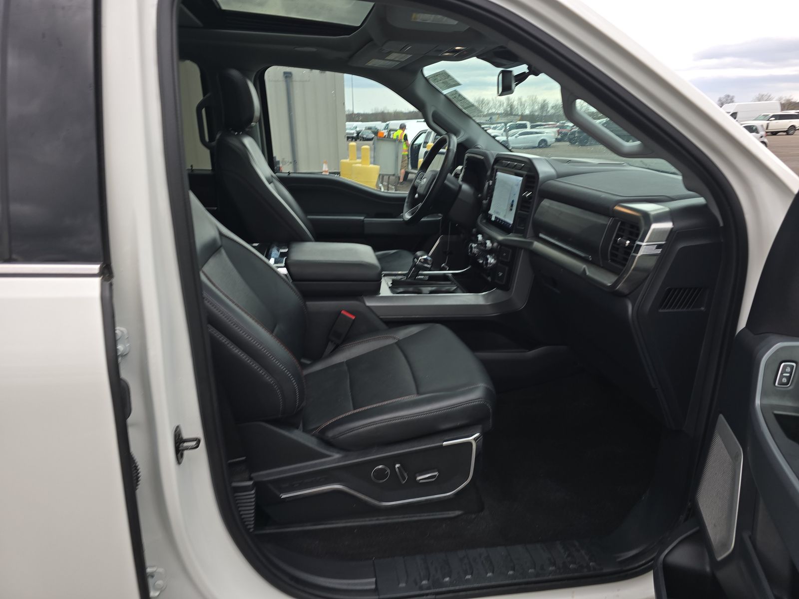 2023 Ford F-150 Hybrid Lariat AWD