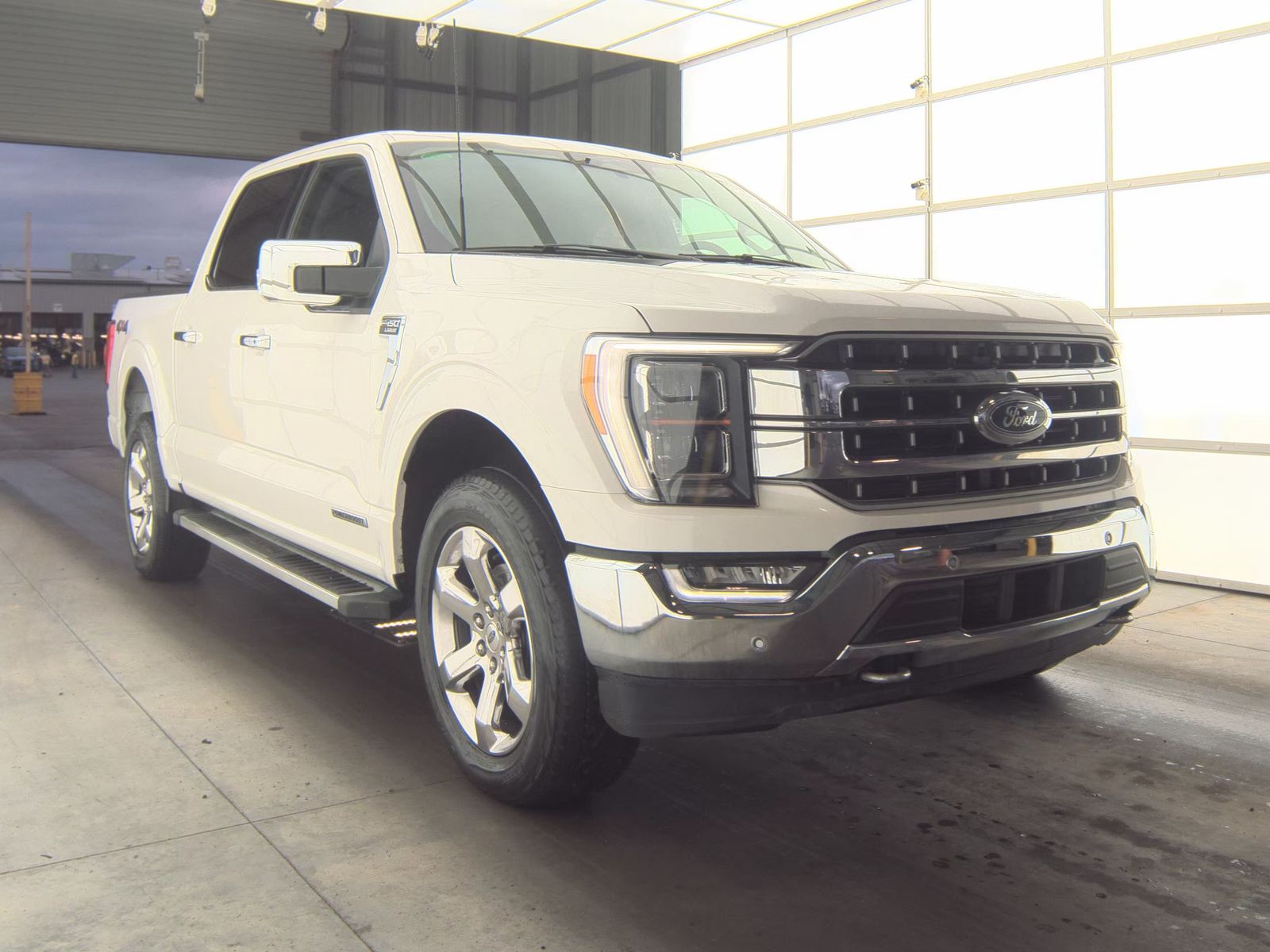 2023 Ford F-150 Hybrid Lariat AWD