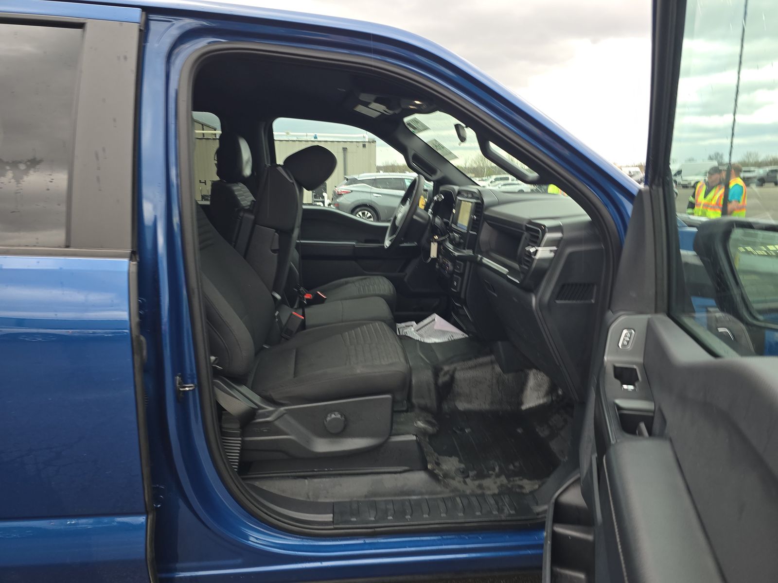 2023 Ford F-150 XL AWD