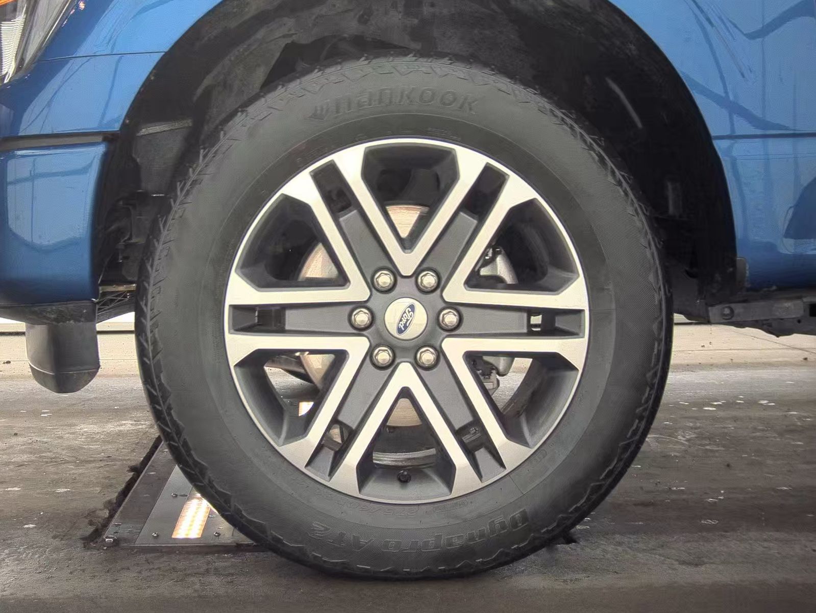 2023 Ford F-150 XL AWD