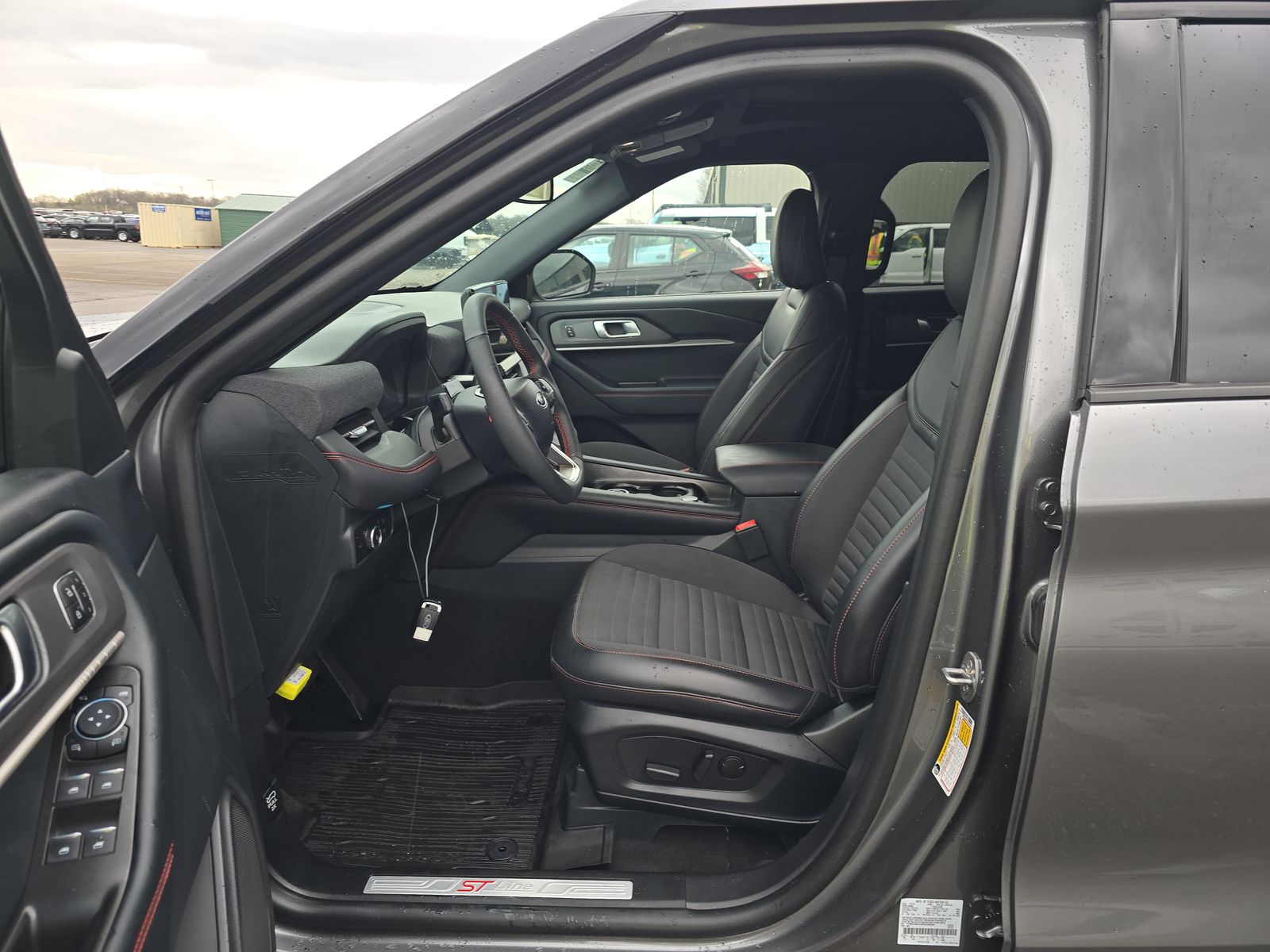 2025 Ford Explorer ST-Line AWD