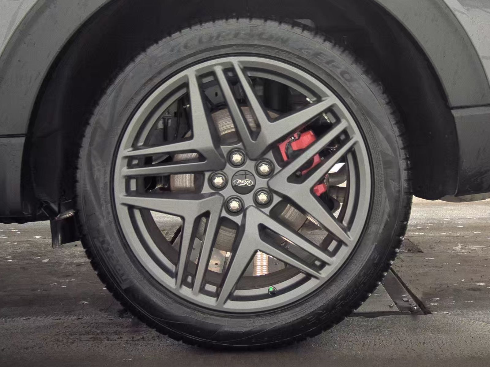 2025 Ford Explorer ST-Line AWD