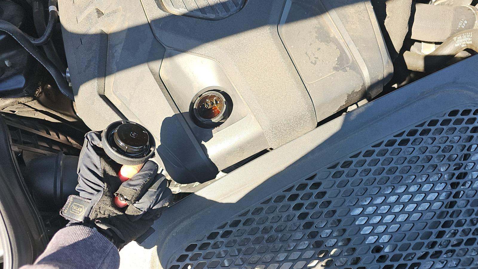 2022 Porsche Macan Base AWD