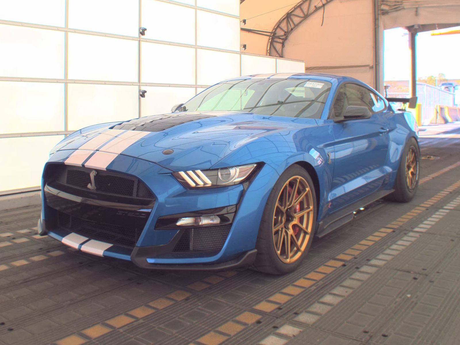 FORD MUSTANG - 1