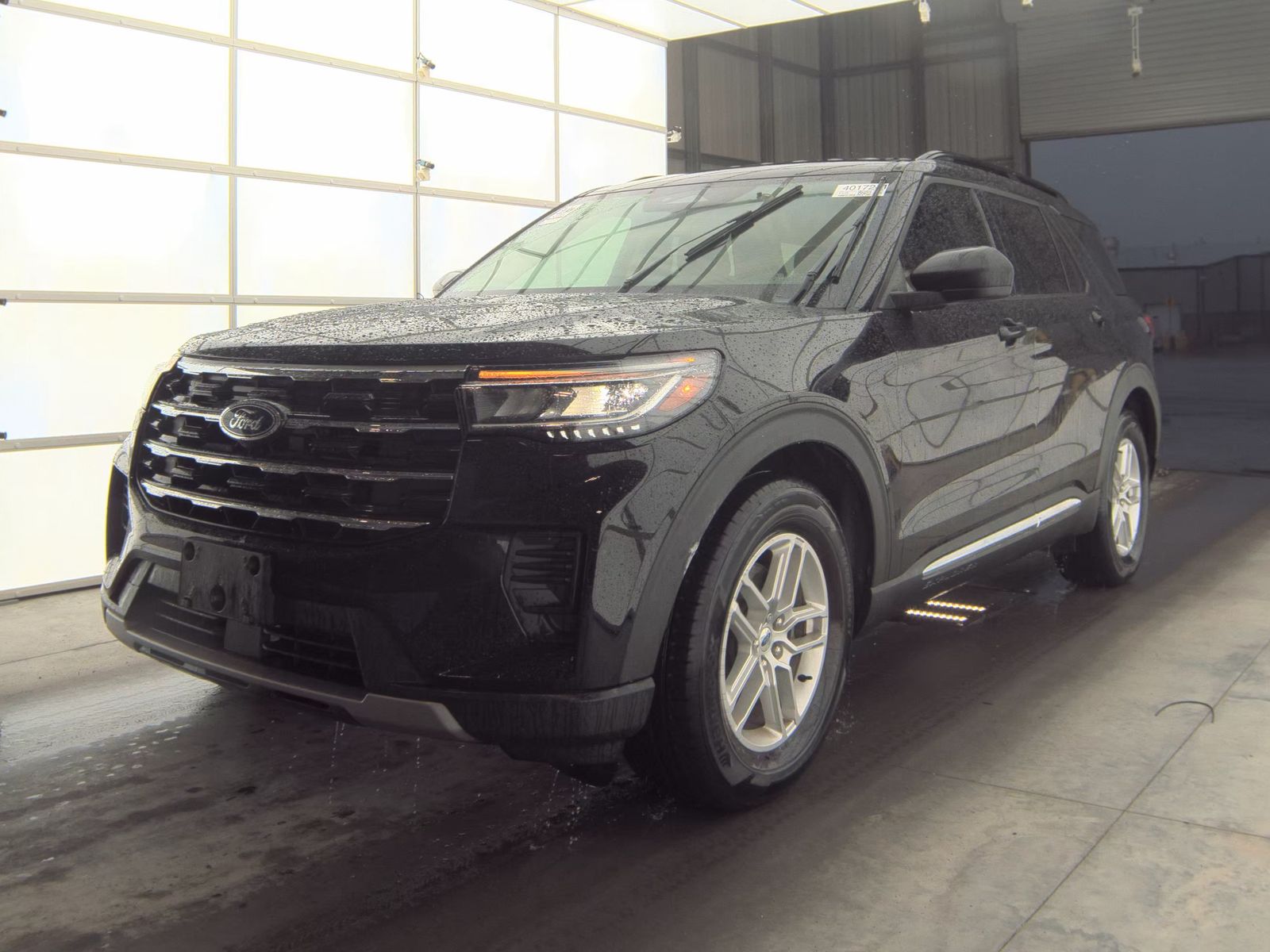 2025 Ford Explorer Active FWD