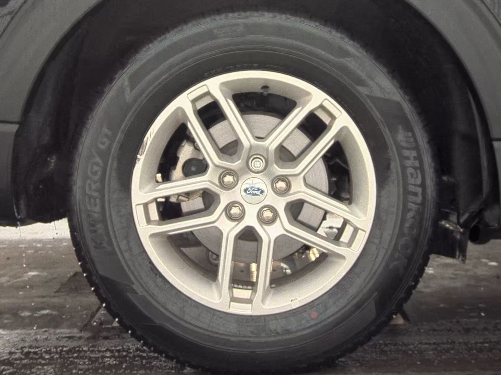 2025 Ford Explorer Active FWD