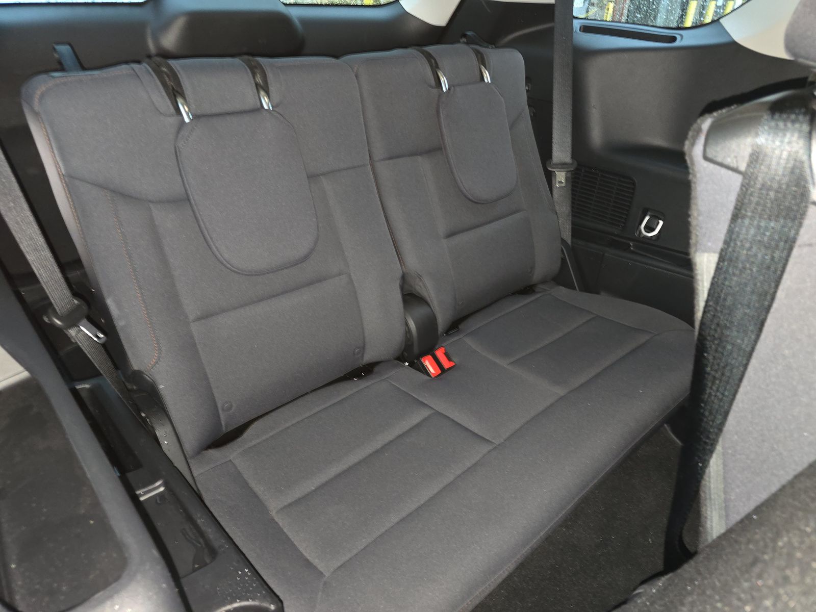 2025 Ford Explorer Active FWD