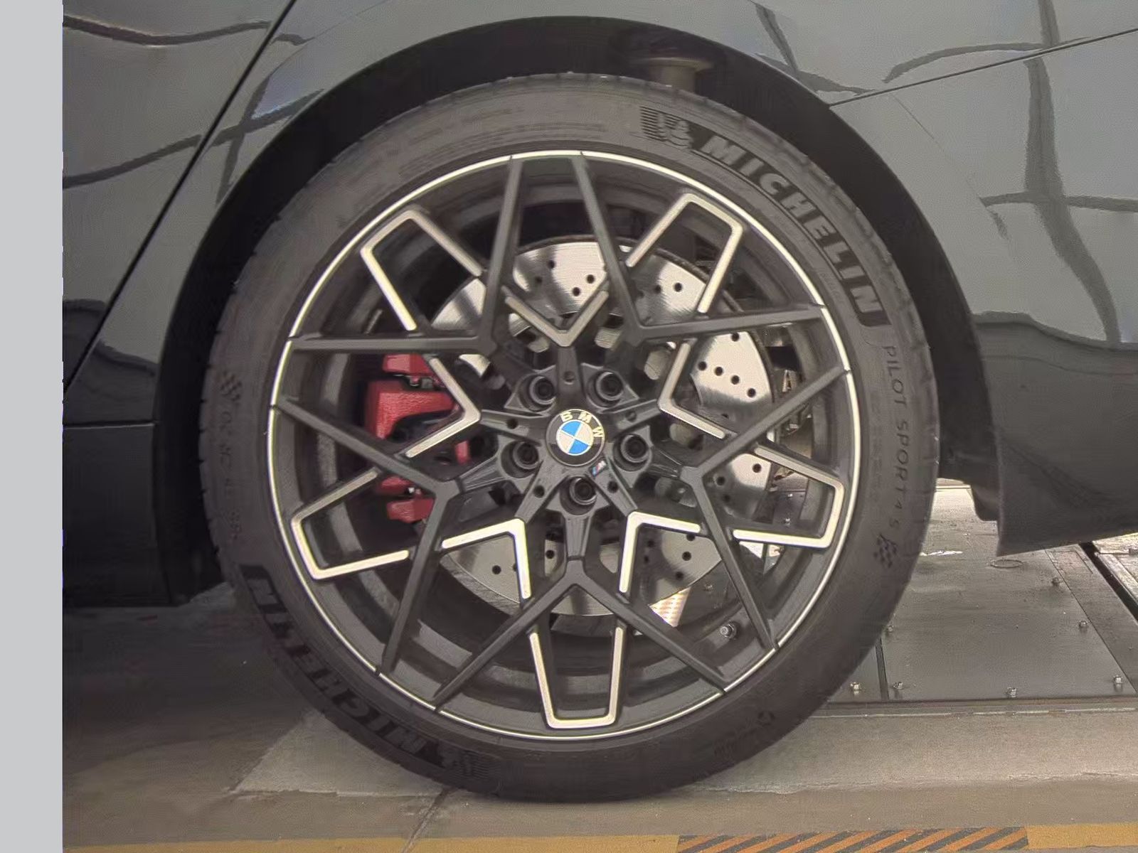 2025 BMW M8 Competition AWD