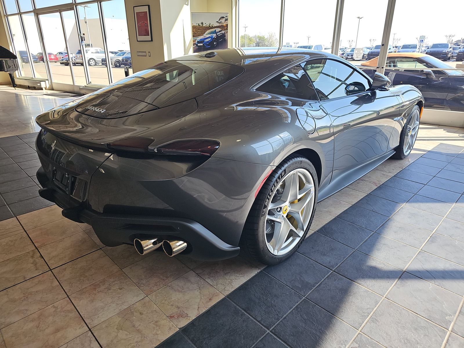 2021 Ferrari Roma Base RWD