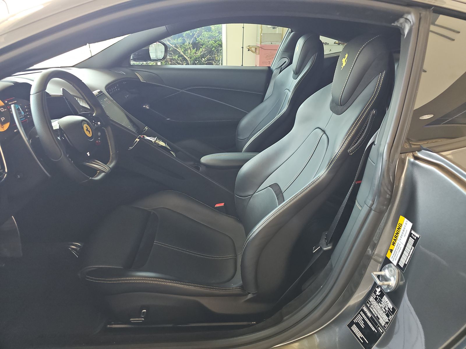 2021 Ferrari Roma Base RWD