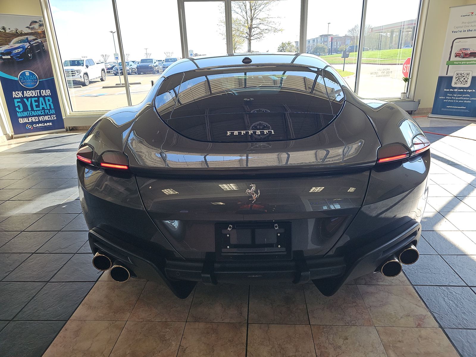 2021 Ferrari Roma Base RWD