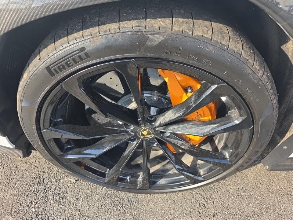 2022 Lamborghini Urus Pearl Capsule AWD