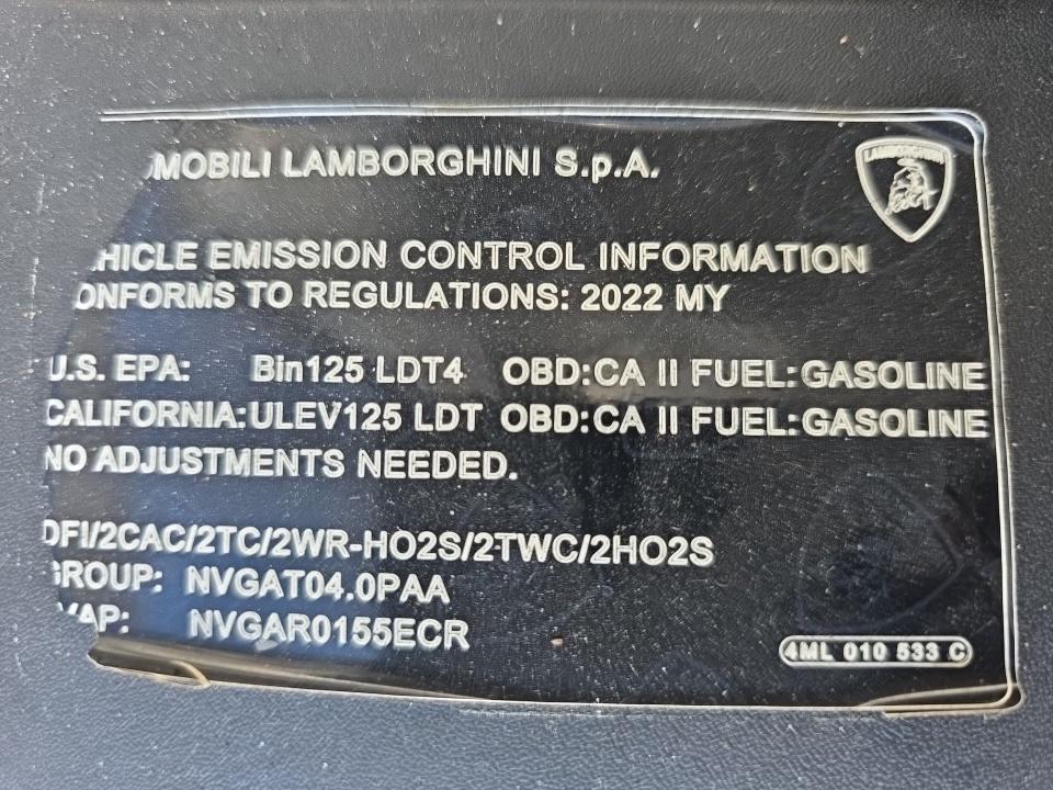 2022 Lamborghini Urus Pearl Capsule AWD