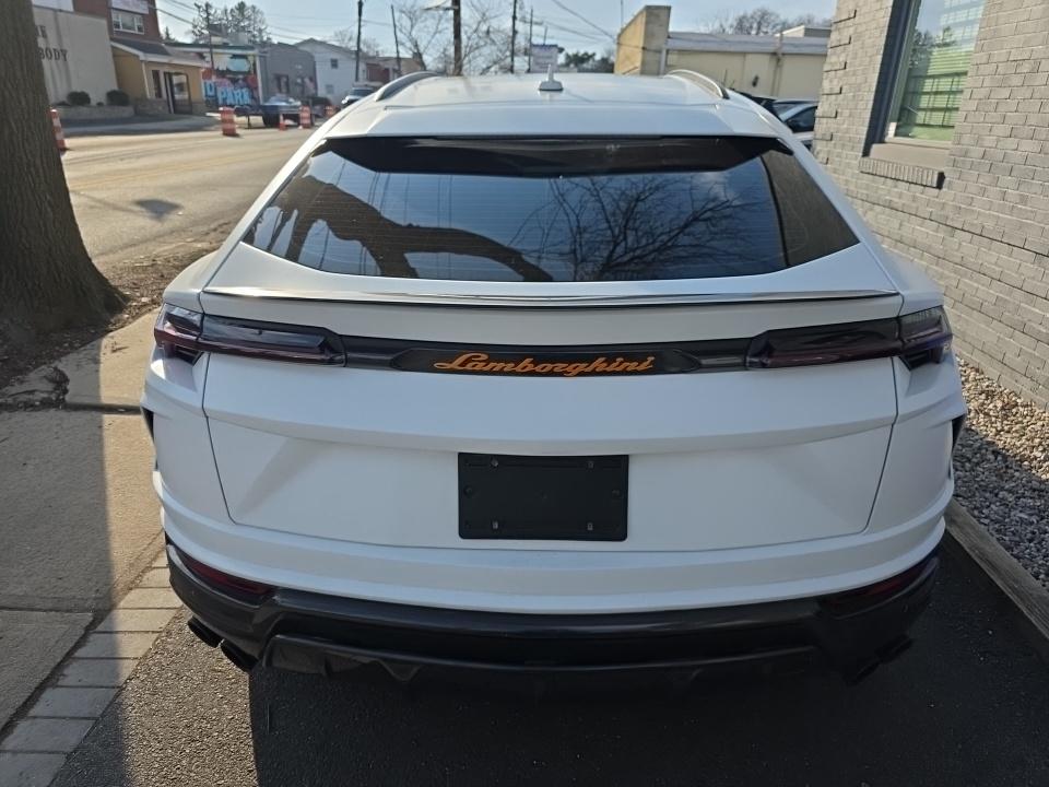 2022 Lamborghini Urus Pearl Capsule AWD