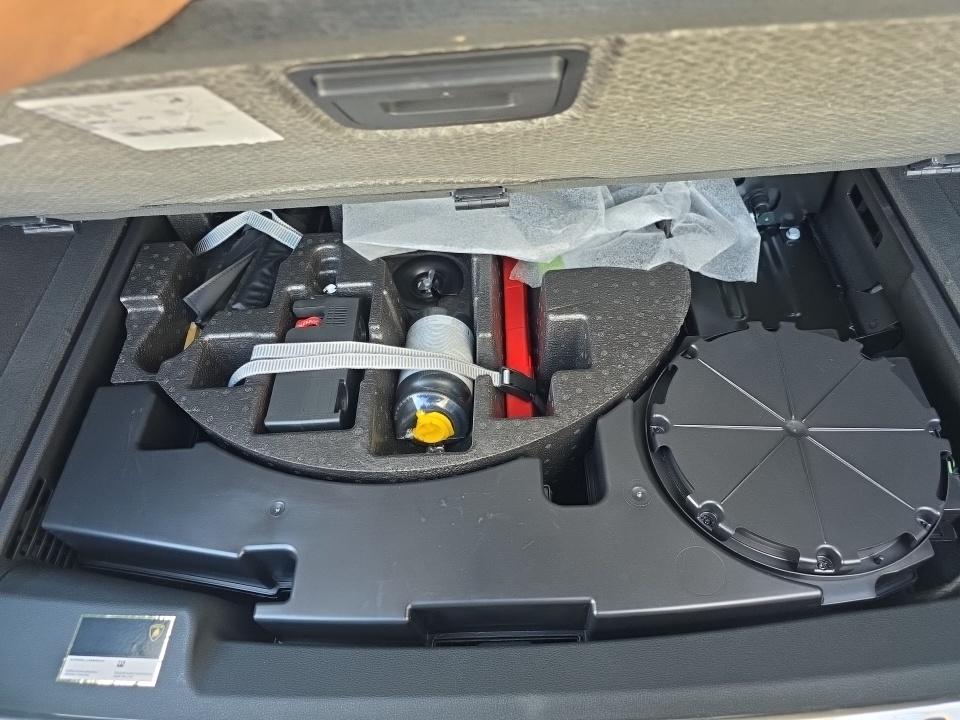 2022 Lamborghini Urus Pearl Capsule AWD