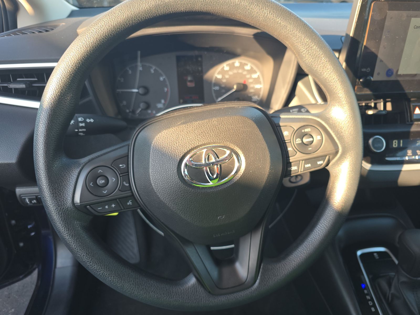 2025 Toyota Corolla LE FWD