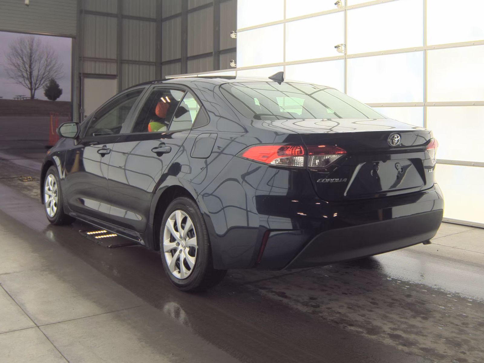 2025 Toyota Corolla LE FWD