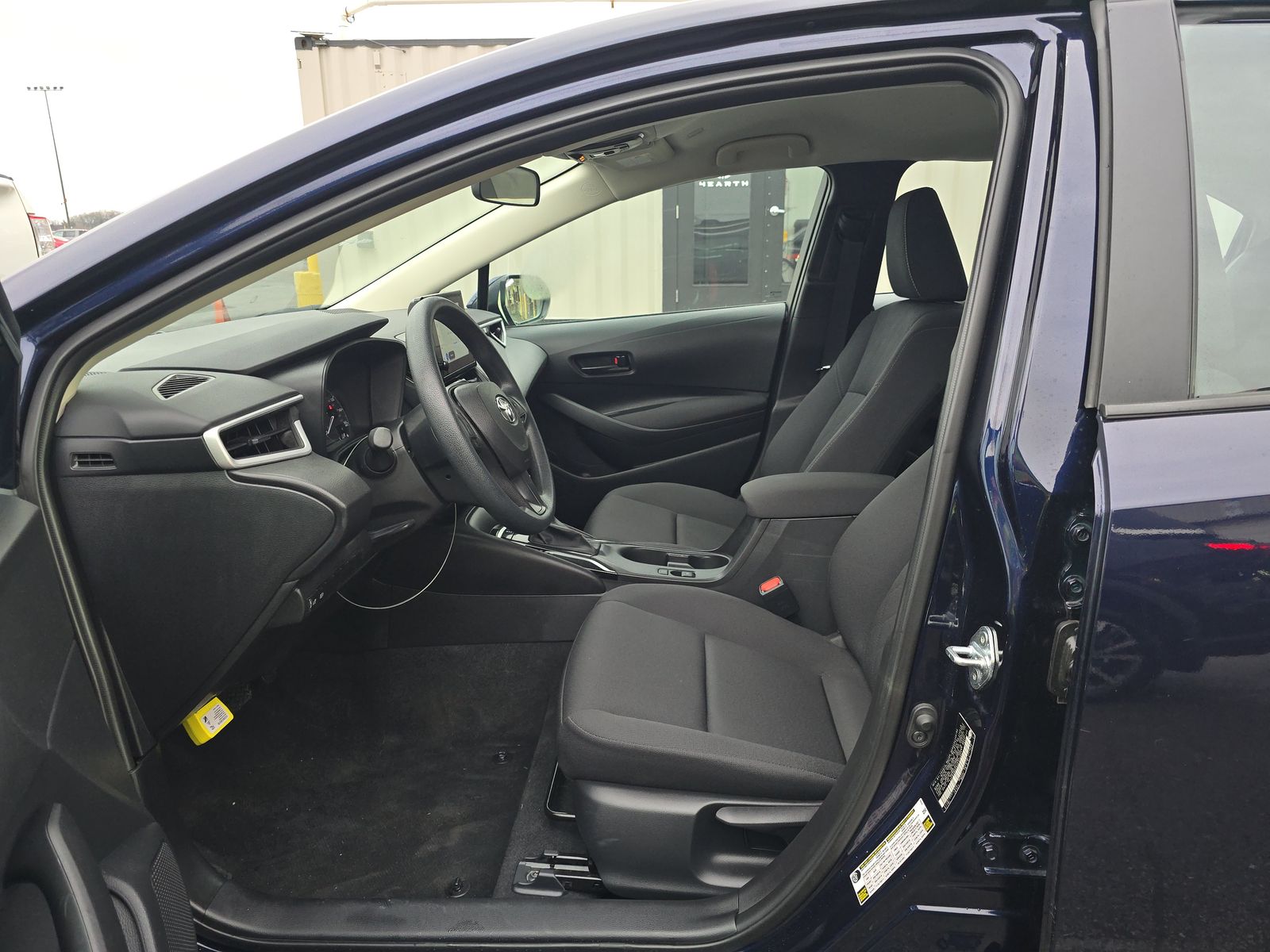 2025 Toyota Corolla LE FWD