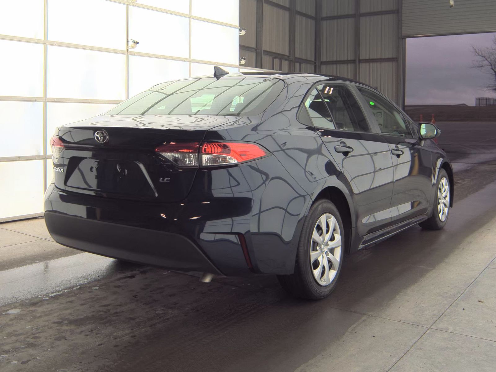 2025 Toyota Corolla LE FWD