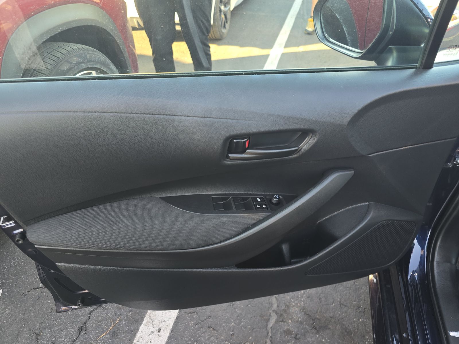 2025 Toyota Corolla LE FWD