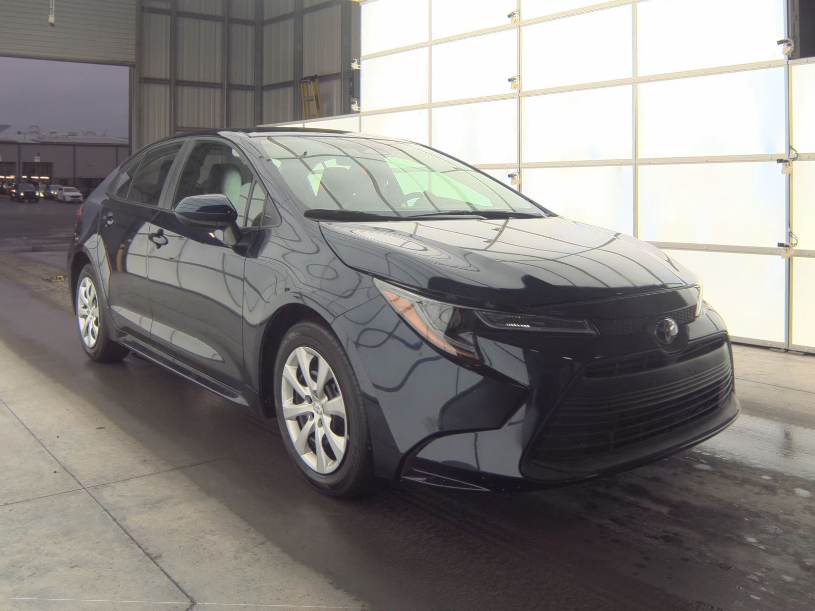 2025 Toyota Corolla LE FWD