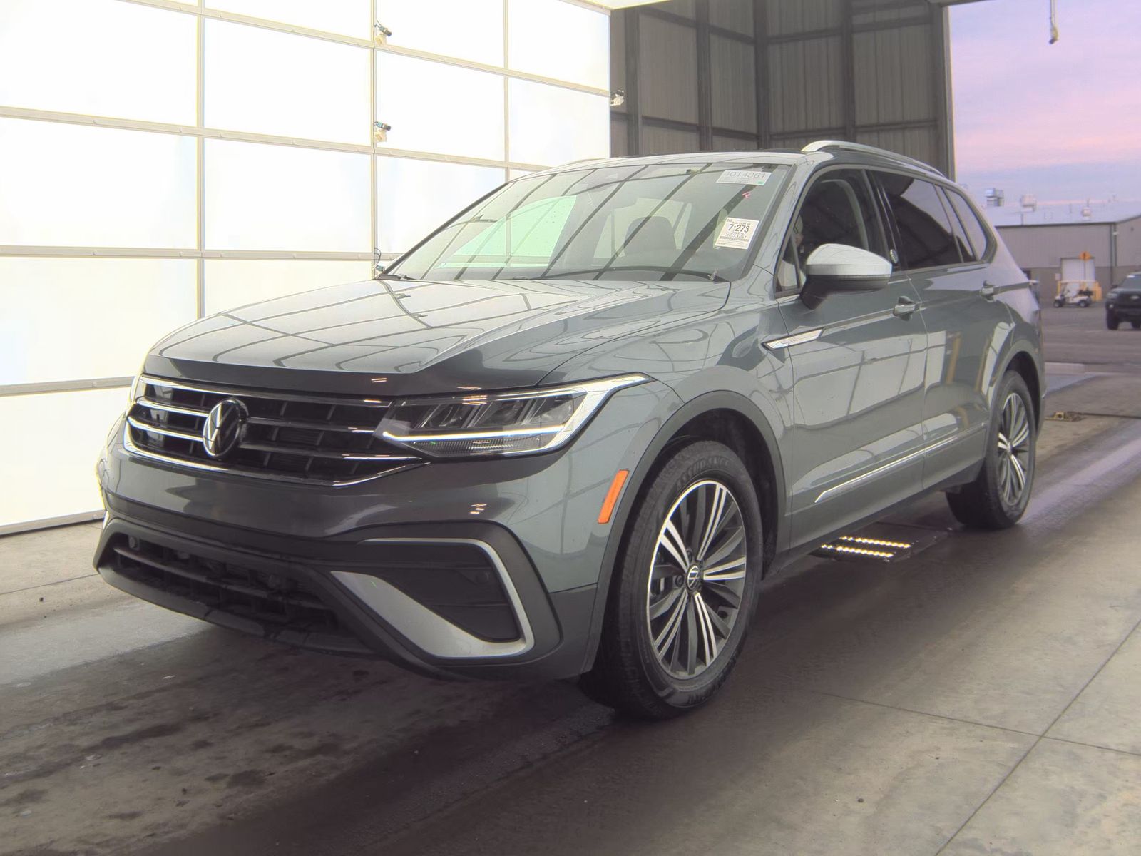 2024 Volkswagen Tiguan 2.0T Wolfsburg Edition FWD