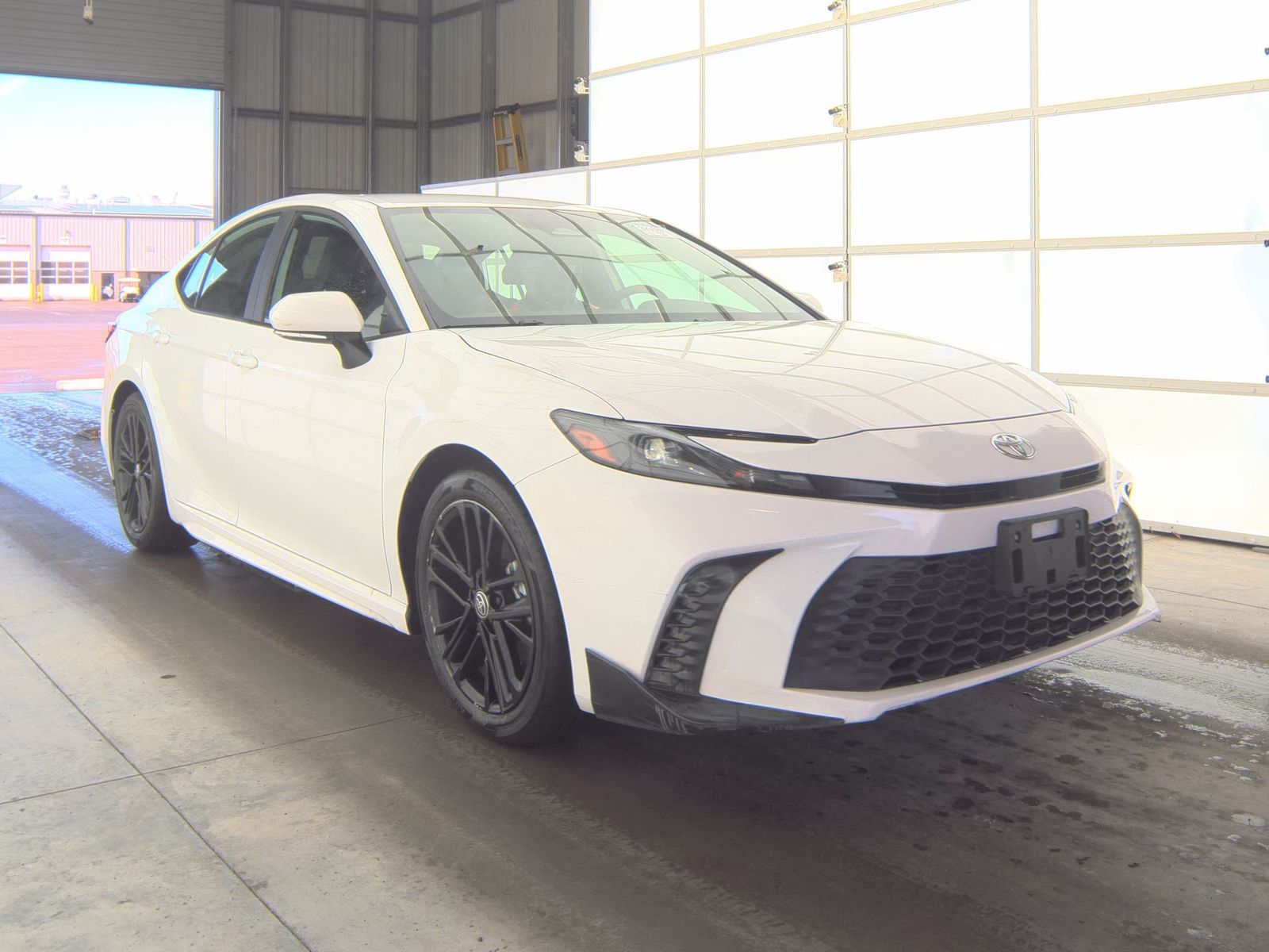 2025 Toyota Camry SE FWD