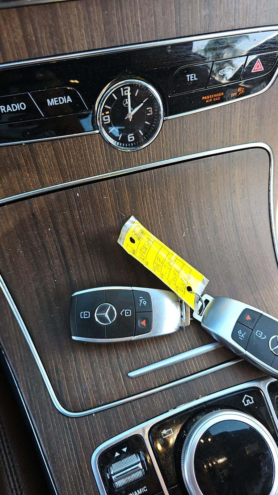 Mercedes-Benz C 300 Coupe снимка Mercedes-Benz C 300 Coupe