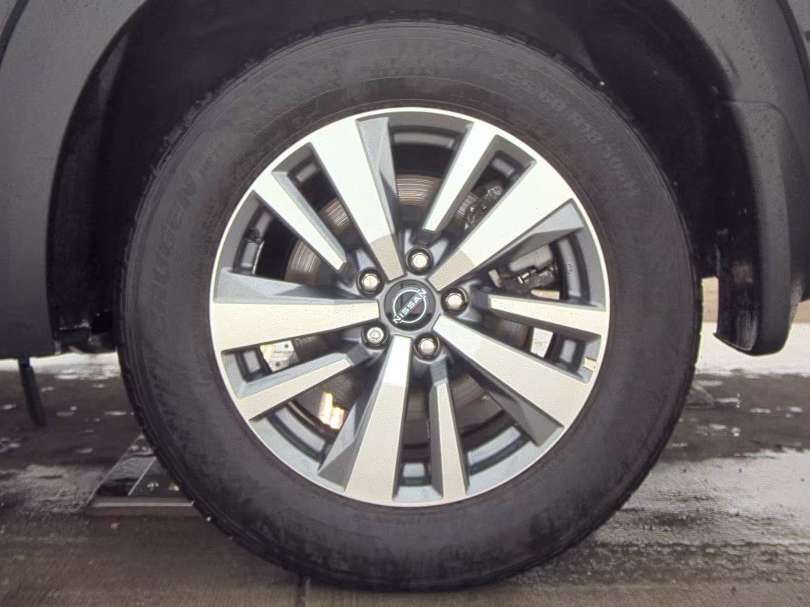 2024 Nissan Pathfinder SL AWD