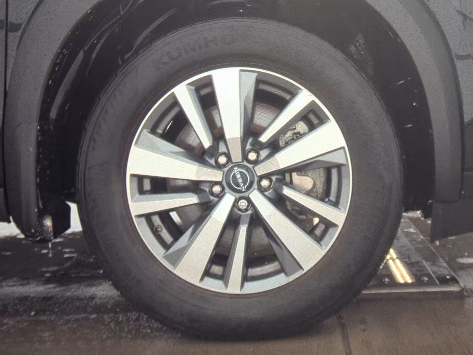 2024 Nissan Pathfinder SL AWD