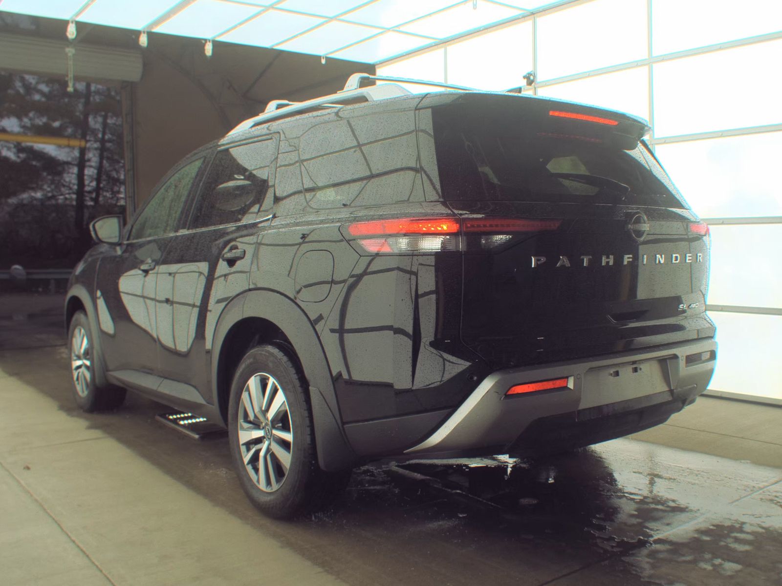 2024 Nissan Pathfinder SL AWD