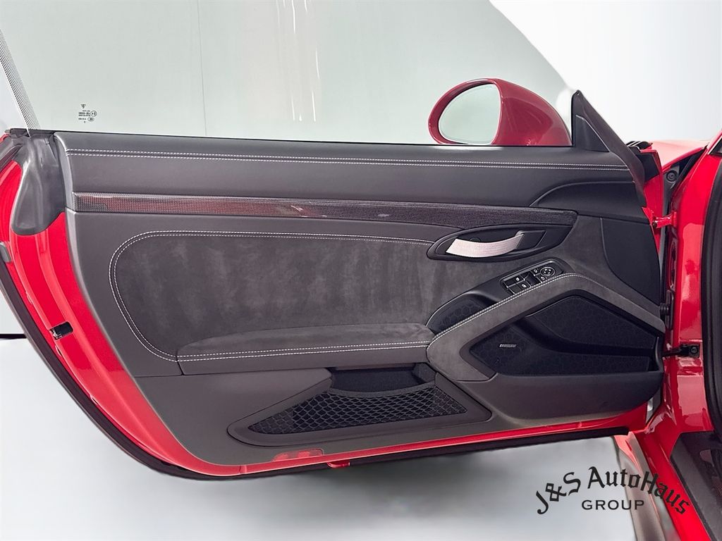 2019 Porsche 911 GT3 RS RWD