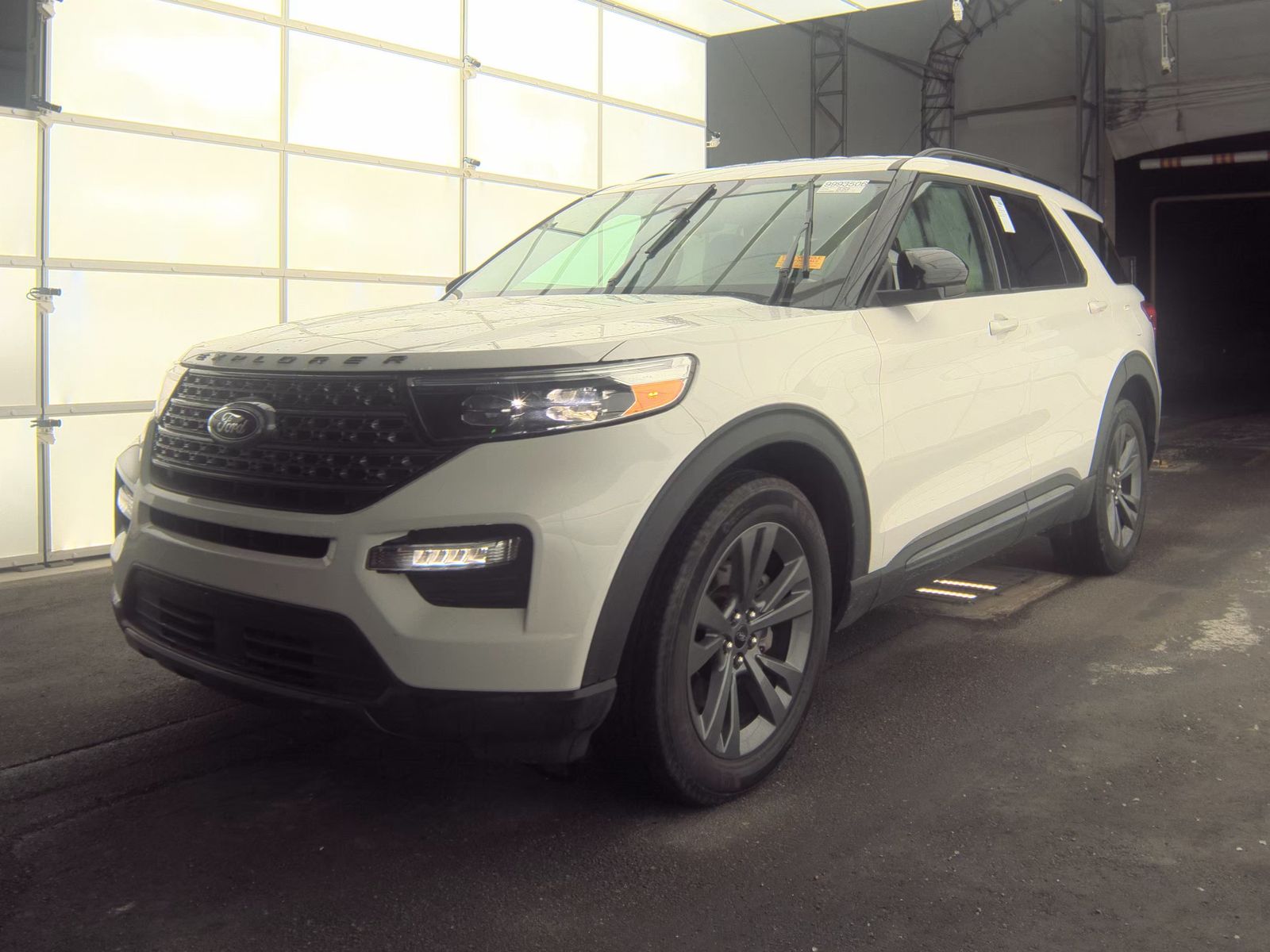 2023 Ford Explorer XLT AWD