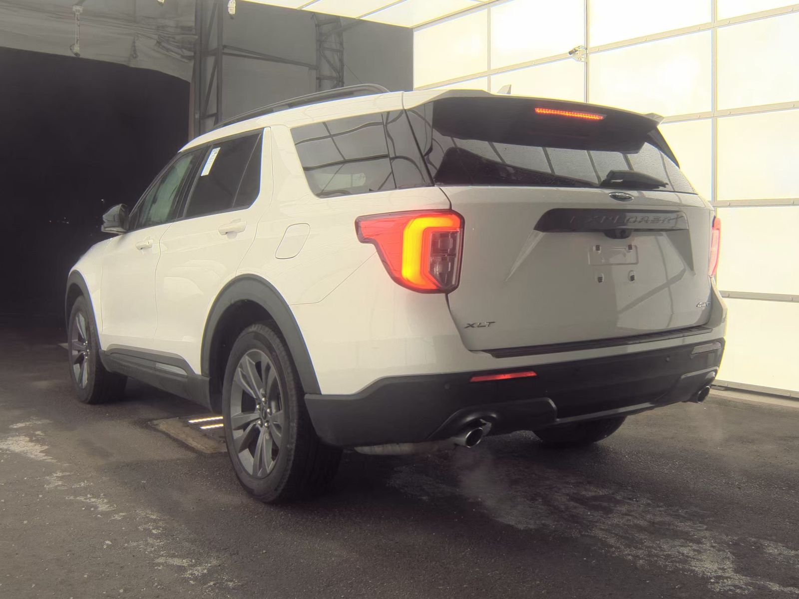 2023 Ford Explorer XLT AWD