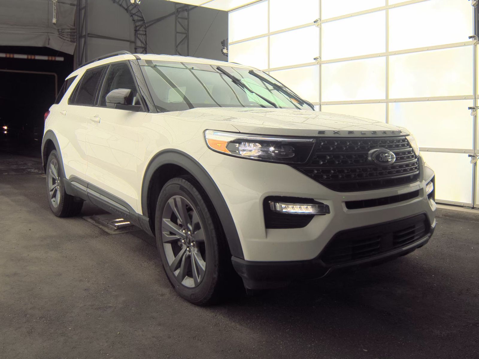 2023 Ford Explorer XLT AWD