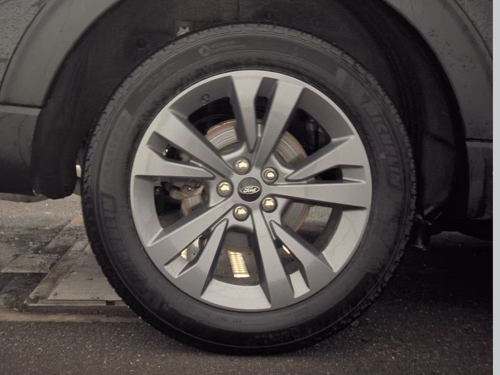 2024 Ford Explorer XLT AWD