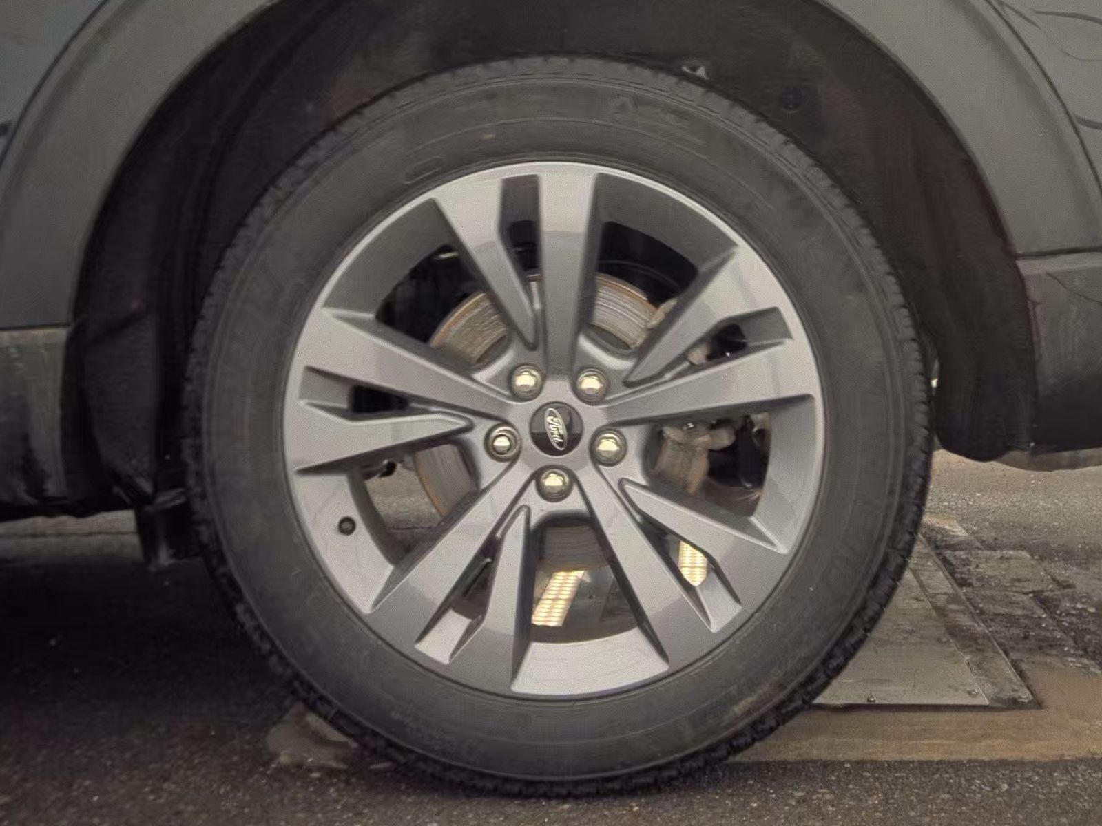 2024 Ford Explorer XLT AWD