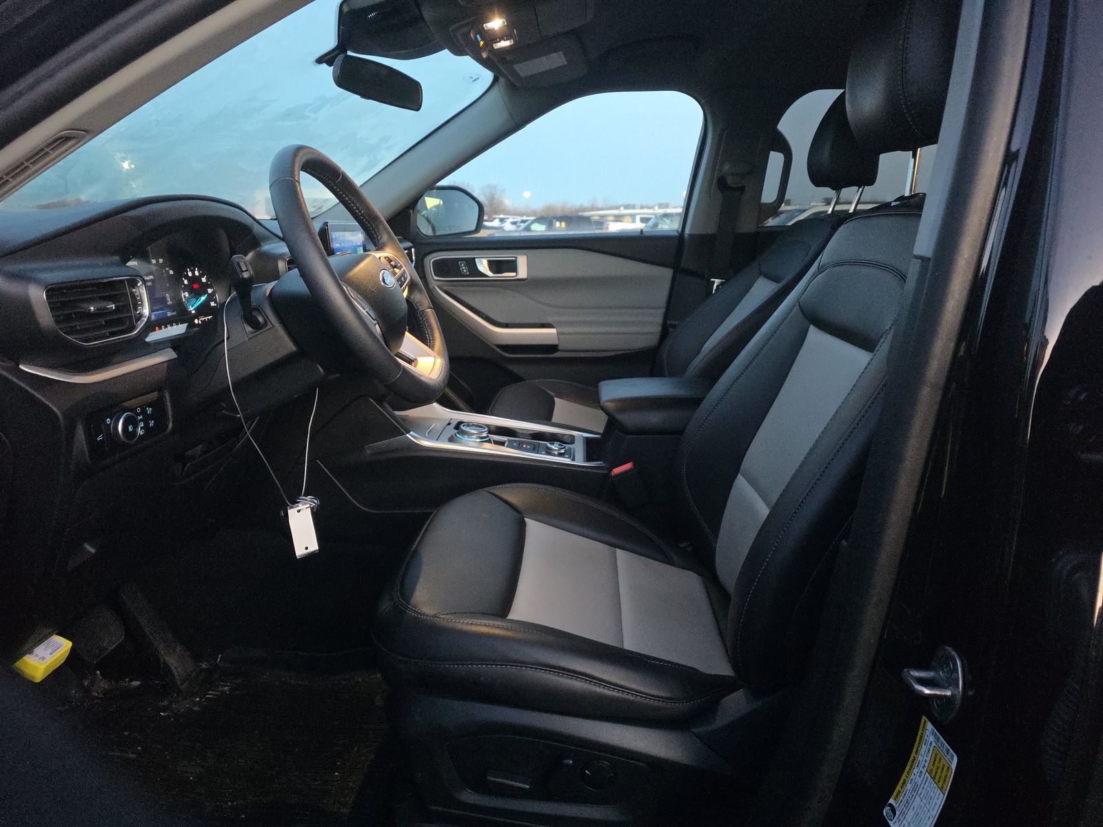 2024 Ford Explorer XLT AWD